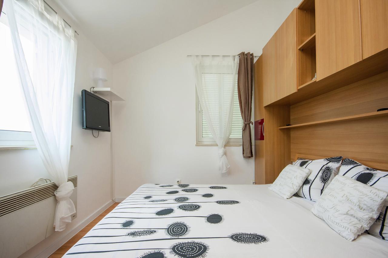 Deluxe Apartment Toni Vodice Exterior photo